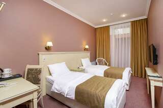 Гостиница Дворы Капеллы Санкт-Петербург Номер «Комфорт» с 2 отдельными кроватями-1